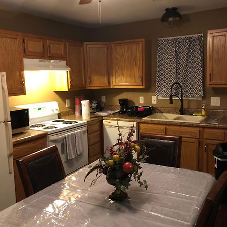 Entire Townhome Available Near Nice Park Library And Shopping Winston-Salem Luaran gambar